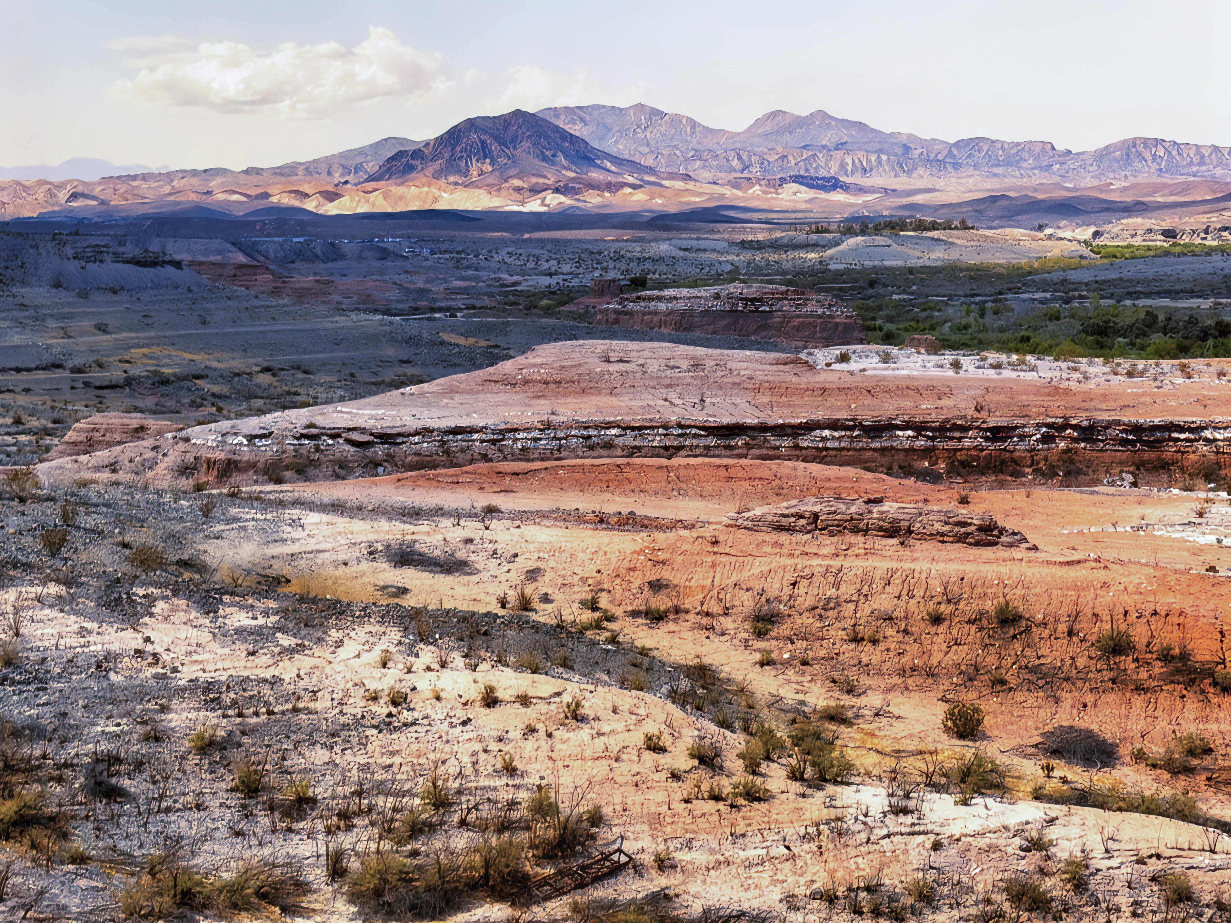 Exploring Lake Mead’s Scenic 33 Hole Overlook