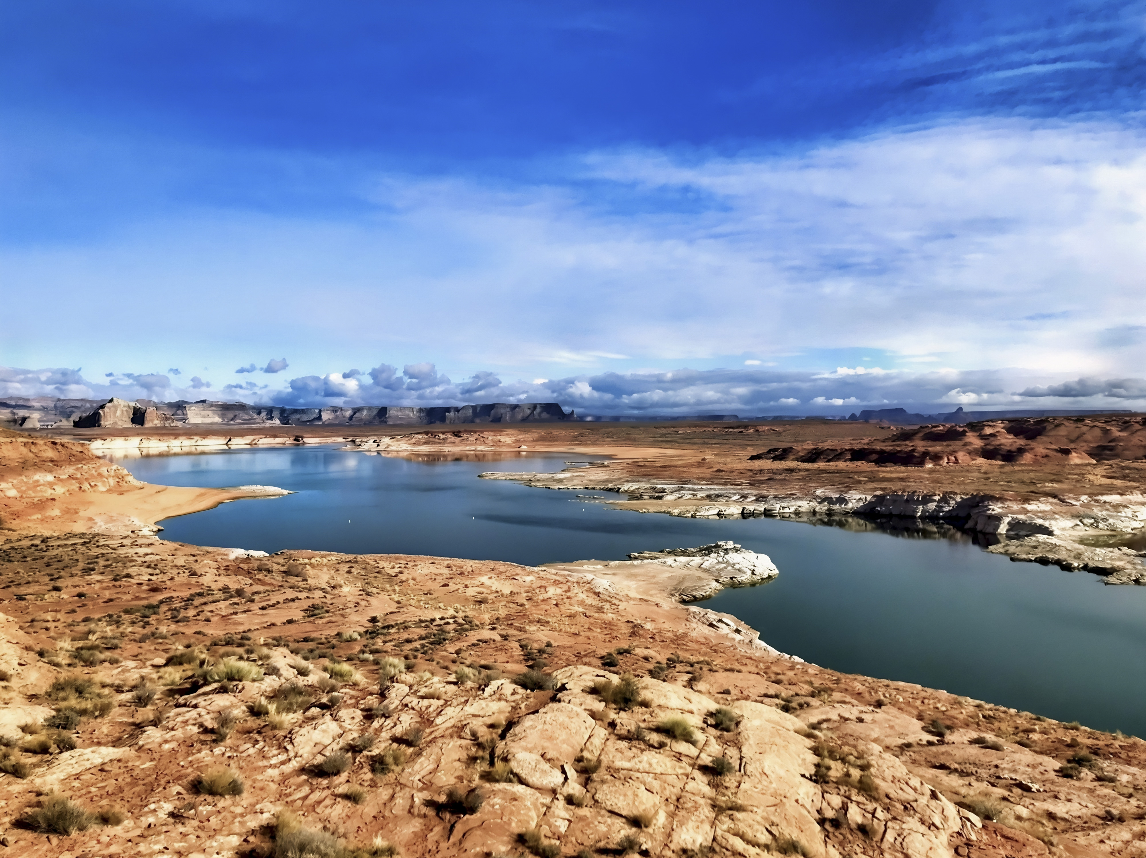 Wahweap Bay: A Scenic Gateway to Lake Powell