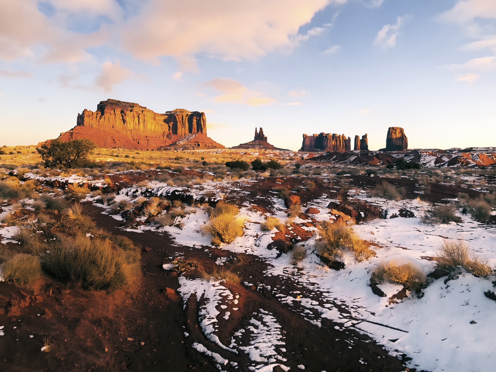 Monument Valley: A Living Landscape of Rock and Wildlife